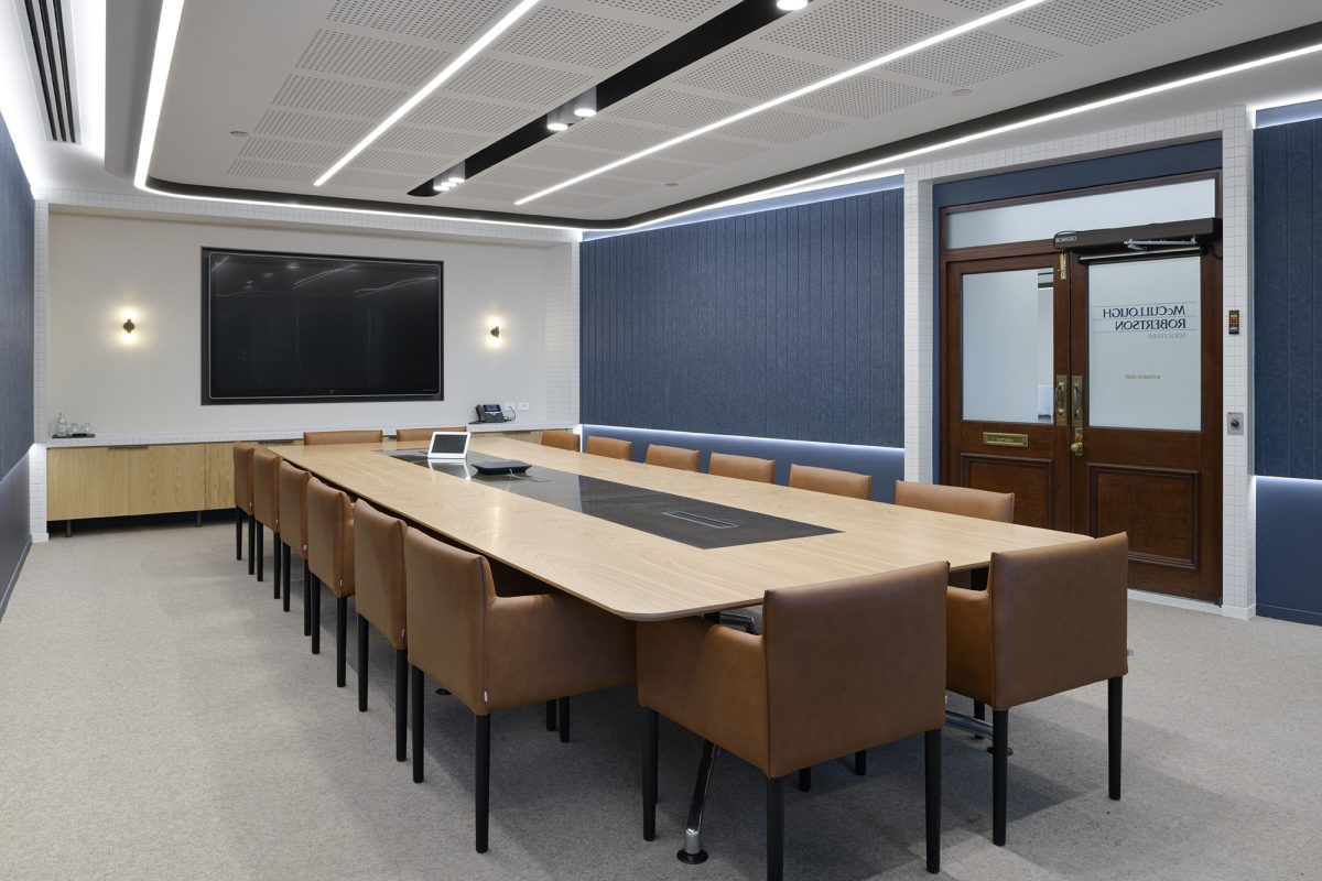 McCullough Robertson 2 2000px